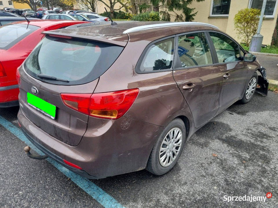 kia ceed combi sporstwagon 92014 16 gdi99kw Cee'd