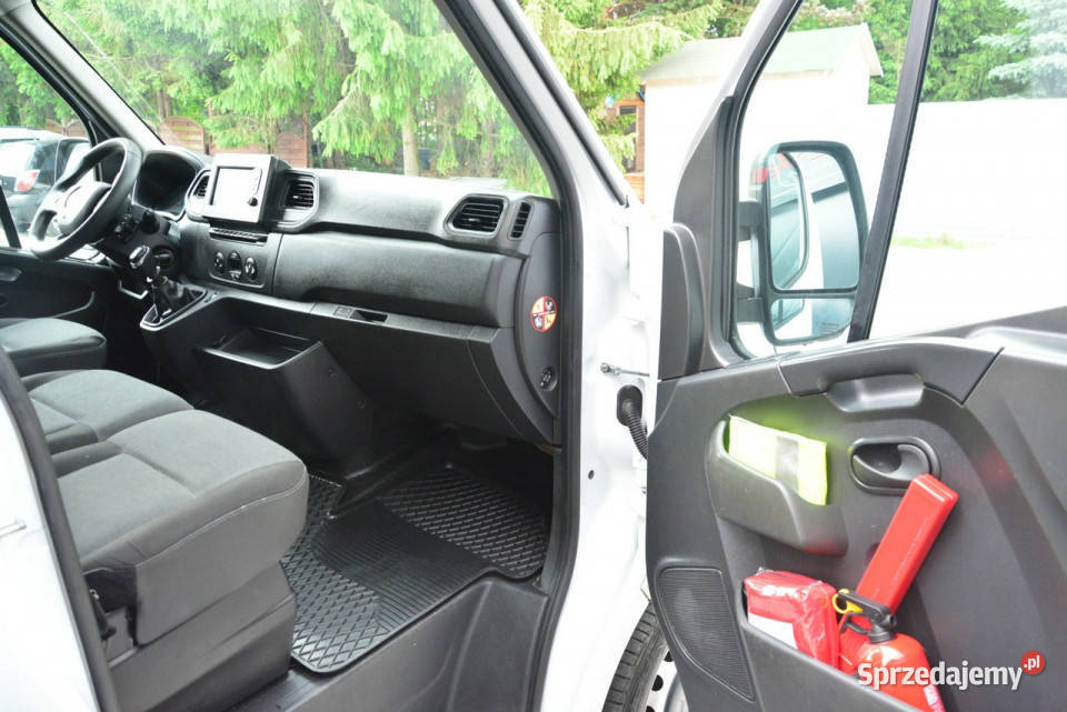 Renault Master master 7 osobowy L3H2 brygadówka nieuszkodzony