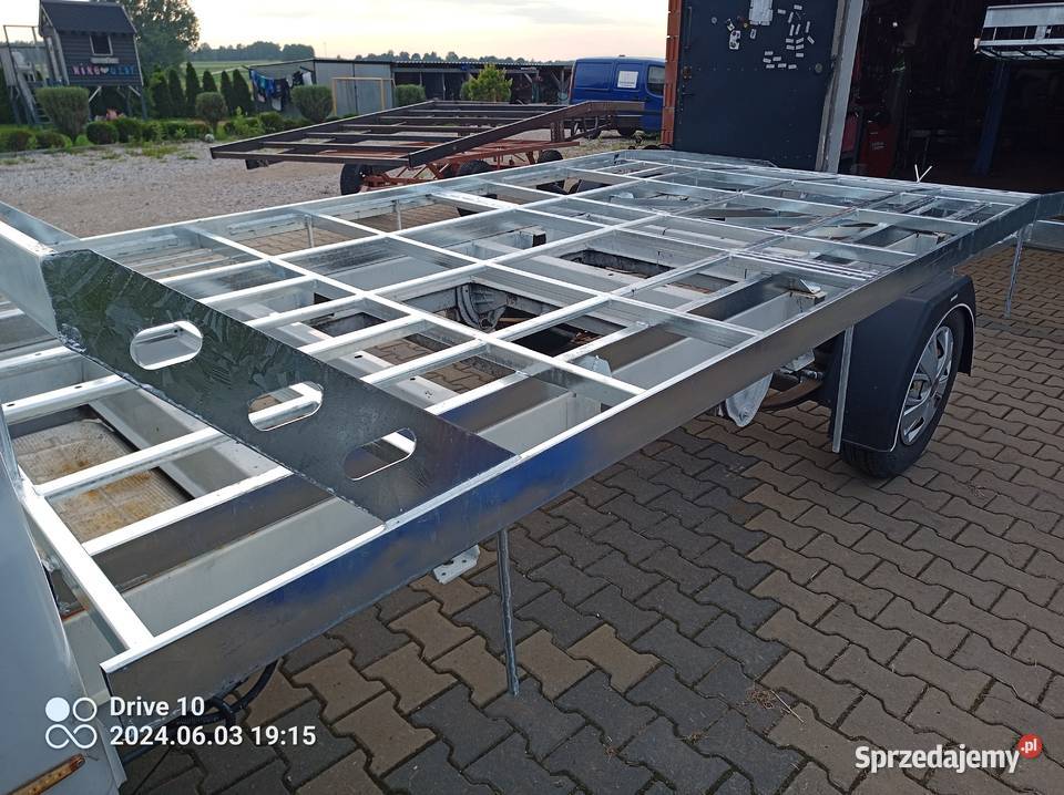 Zabudowa laweta autolaweta master III Paradyż