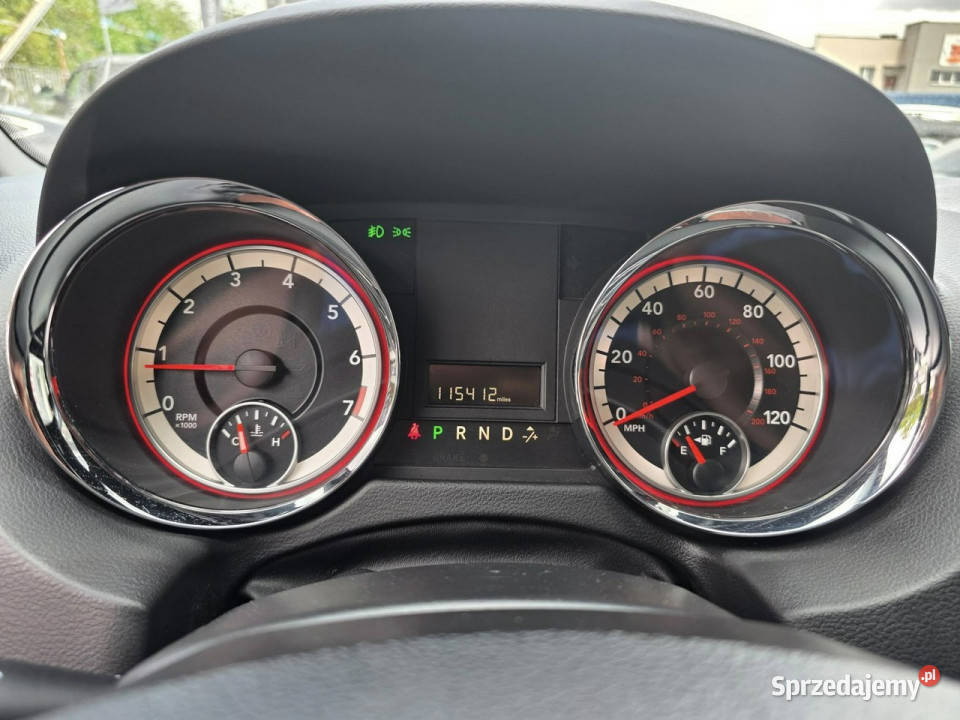Dodge Grand Caravan 36 Benzyna 286 Klimatyzacja światła do jazdy dziennej Grand Caravan Słupsk sprzedam