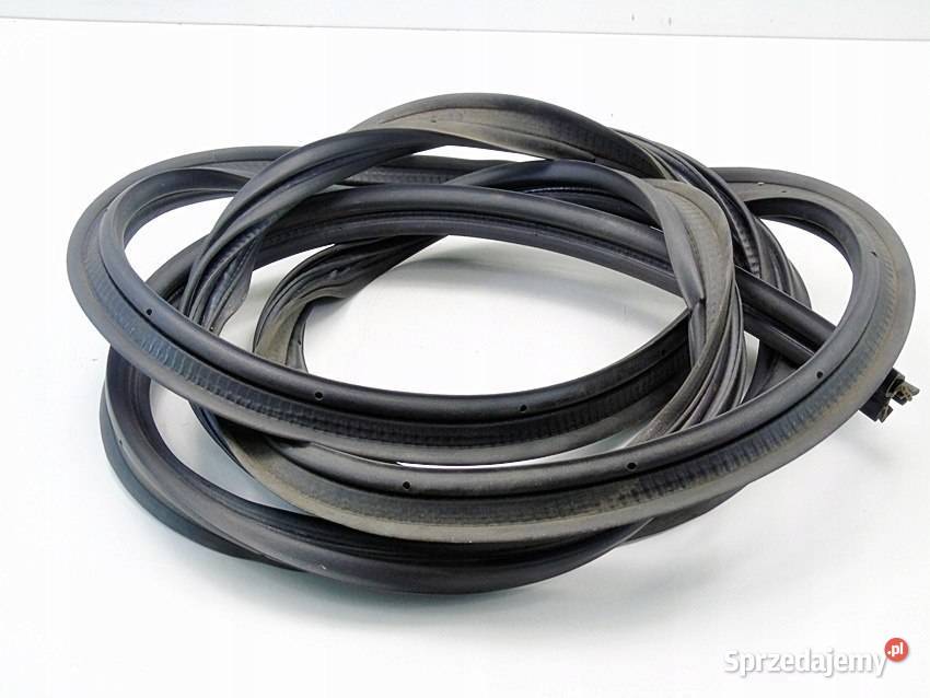 Uszczelka klapy pokrywy bagażnika Nissan Almera