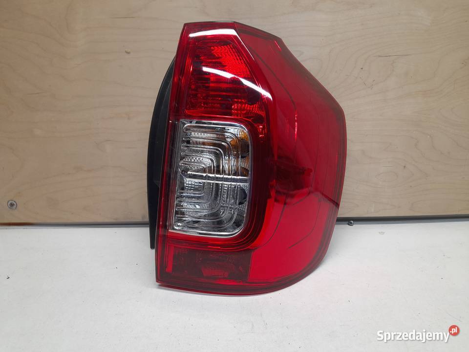 LAMPA TYLNA PRAWA DACIA LOGAN MCV II Goleniów