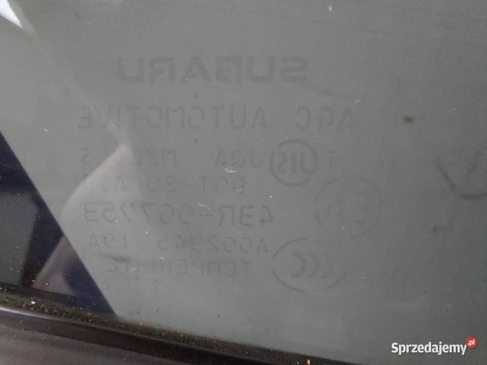 Subaru WRX STI 2015r drzwi prawe tył tylne