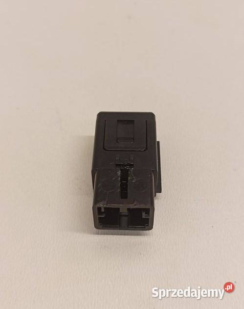 VW TIGUAN II PORT GNIAZDO AUX 5Q0035724 osobowe