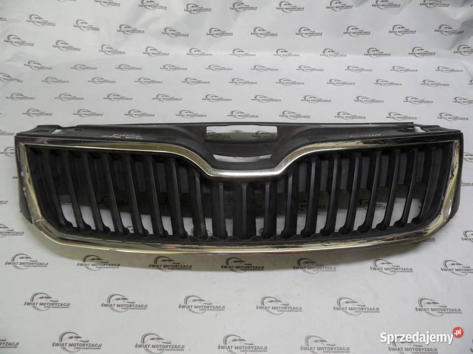 SKODA RAPID SPACEBACK grill atrapa 5JA853668