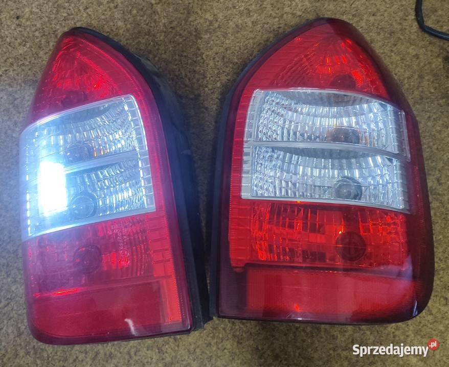 Opel Zafira A lampy tył lewa i prawa Żywiec