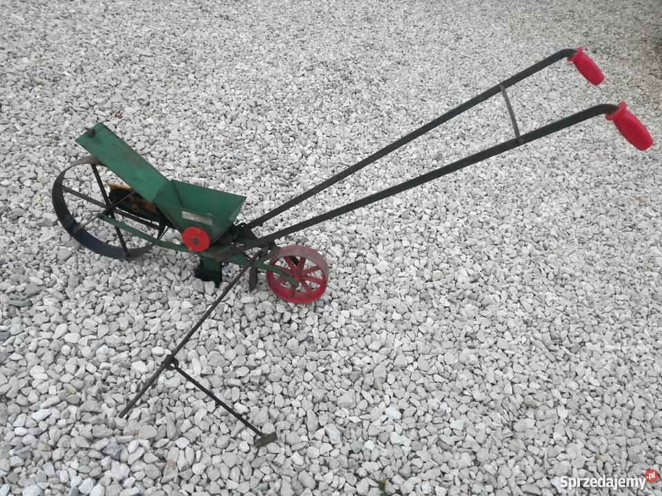 Siewnik ręczny taczkowy Szczucin