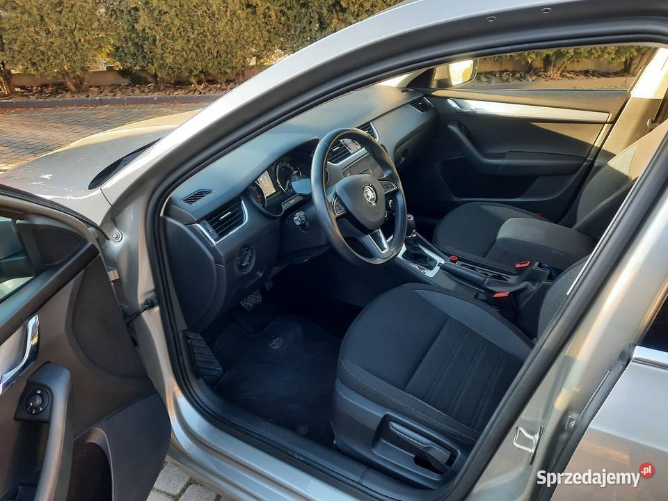 SKODA OCTAVIA 18 FSI 2017 r SALONOWA 142000km Octavia Bydgoszcz