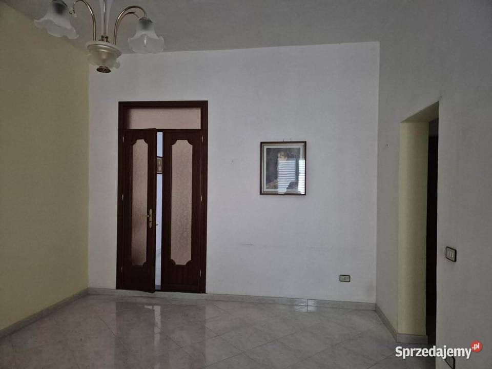 Na sprzedaż cześć kamienicy Carini Sycylia 308000zł/m2 Słupca sprzedam