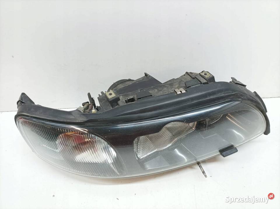 LAMPA PRZÓD PRAWA XENON EUROPA 8693657 Volvo S60 świętokrzyskie