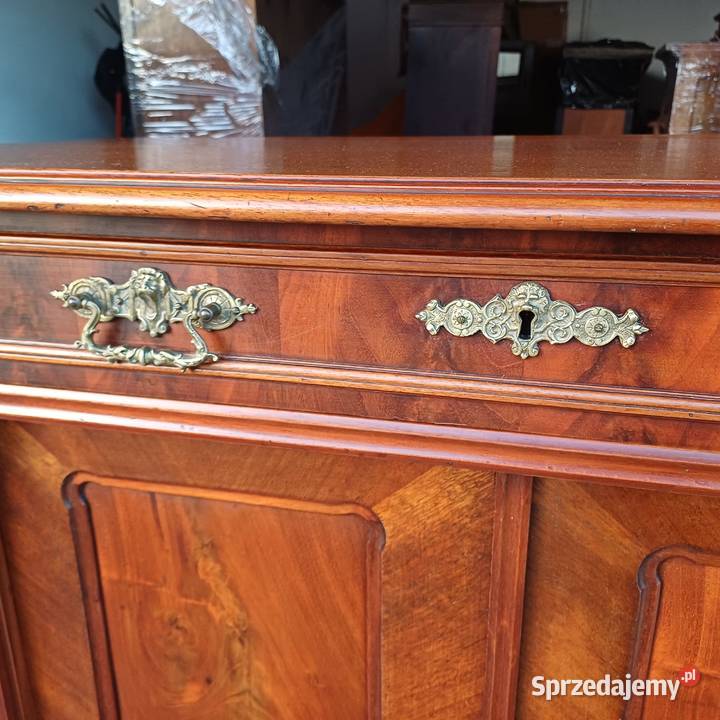 Zabytkowa Bieliźniarka w stylu Eklektycznym wielkopolskie Suchorzew