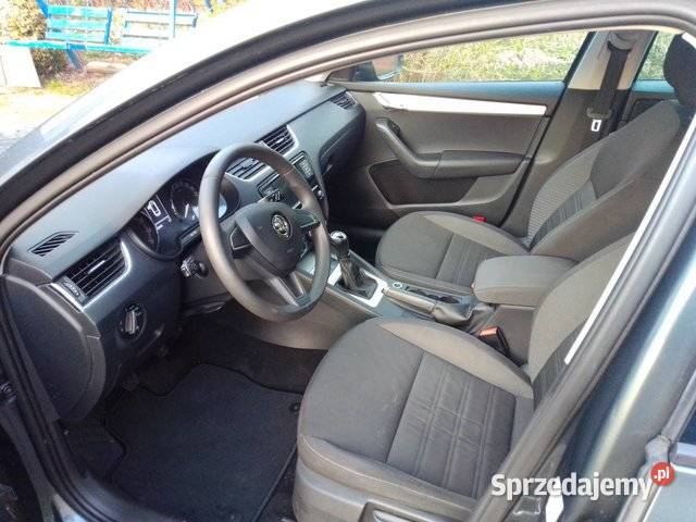 Skoda Octavia 3 FL Combi 2017 18 benzyna lakier metallic Pruszcz Gdański