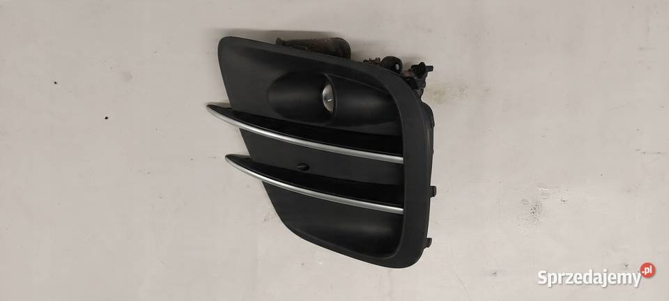 KRATKA PRAWA HALOGEN KIA NIRO 865841W700 Atrapy Międzychód