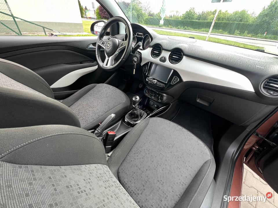 Sprzedam bezwypadkowy Opel Adam 12 2017 r 2/3 Szczecinek