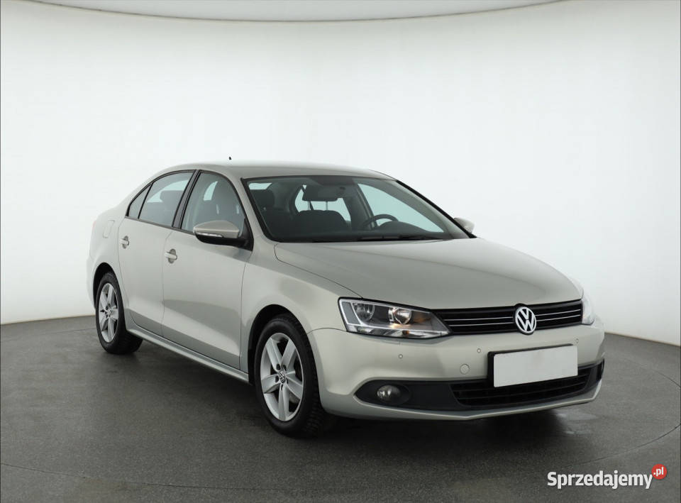VW Jetta 12 TSI beżowy mazowieckie Piaseczno