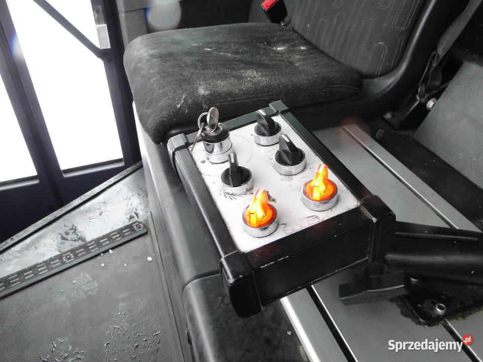 Śmieciarka dwuosiowa MercedesBenz Econic 1830 pełny VAT Stasi Las