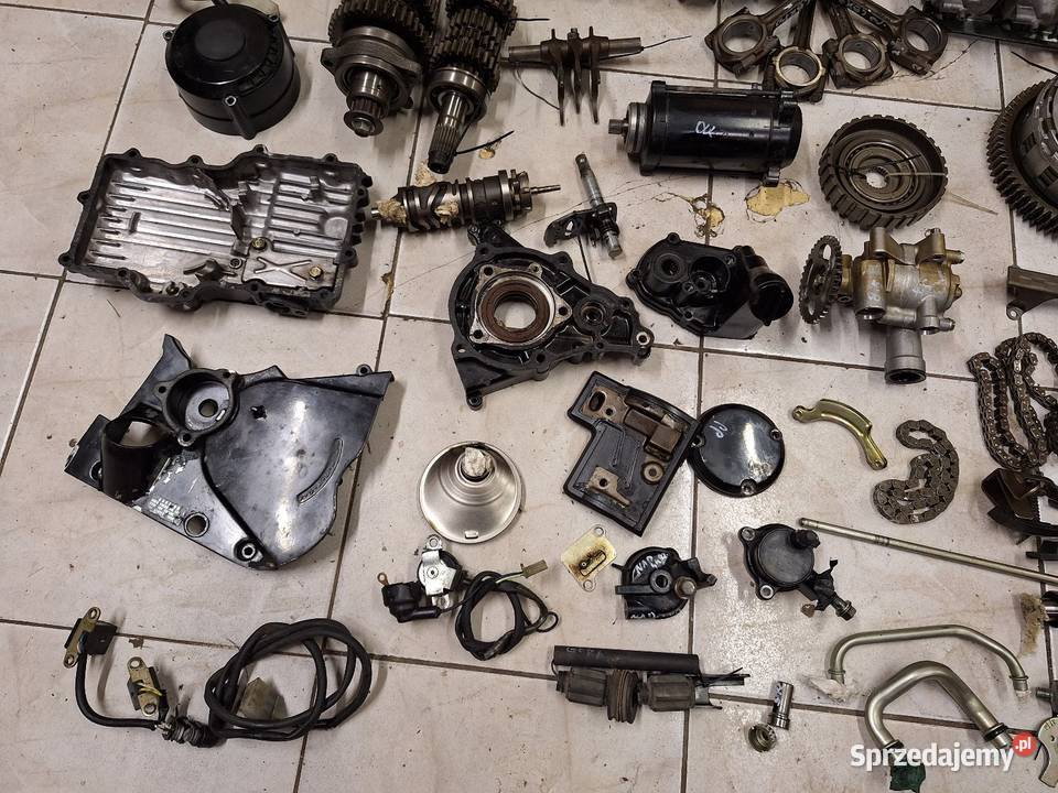 Honda CBX 750 silnik części cbx750 wał cylinder