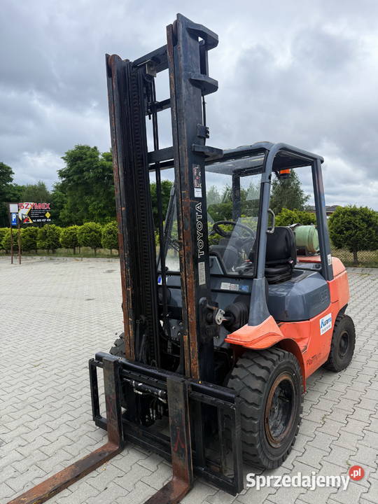 wózek widłowy TOYOTA 7FGJF35 LPG 3500 6800mtg Działoszyn sprzedam