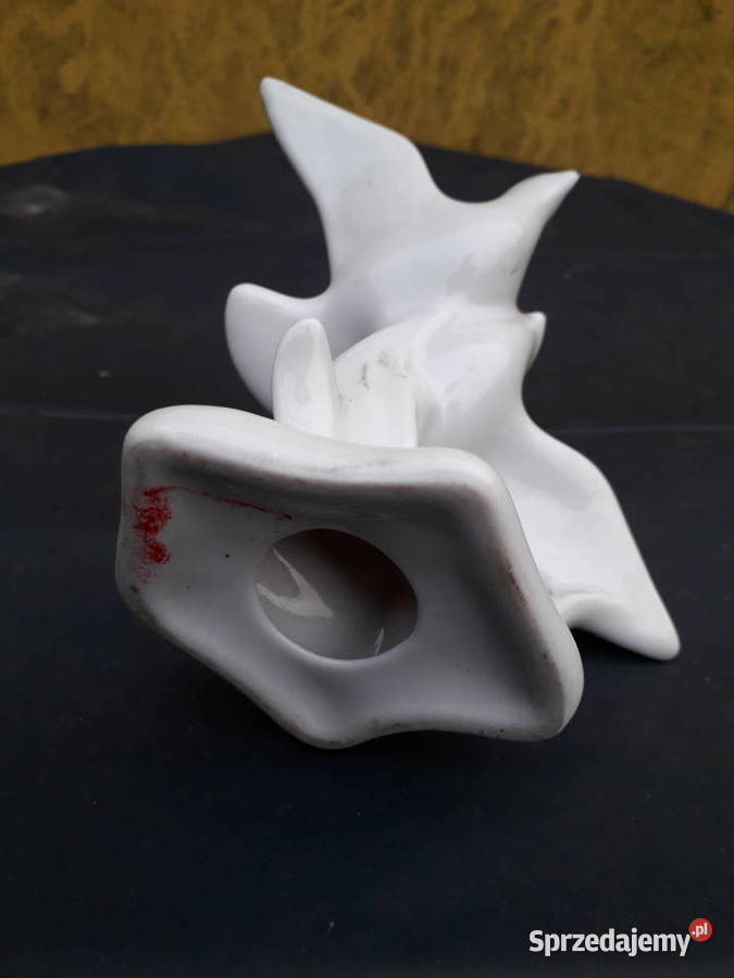 Porcelanowa figurka 60 gołębie Stipo DOROHOI mazowieckie Warszawa