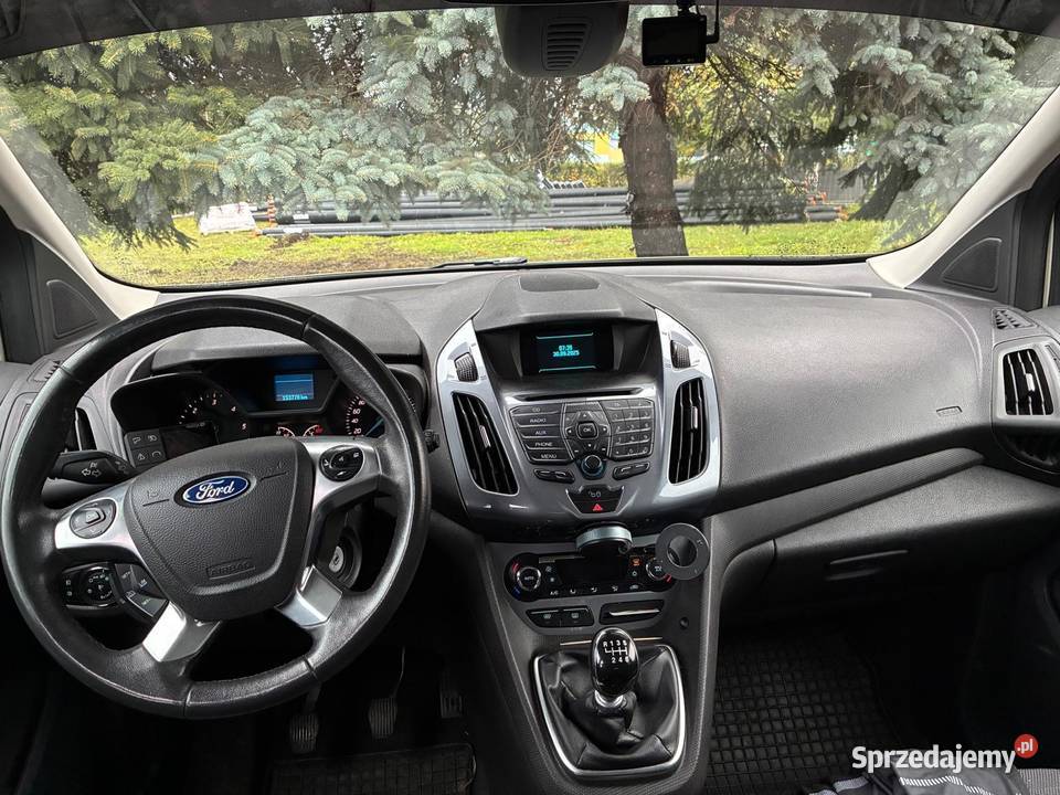 Ford Tourneo Connect II z 2015 r salon Panorama 154000km Jaworzno