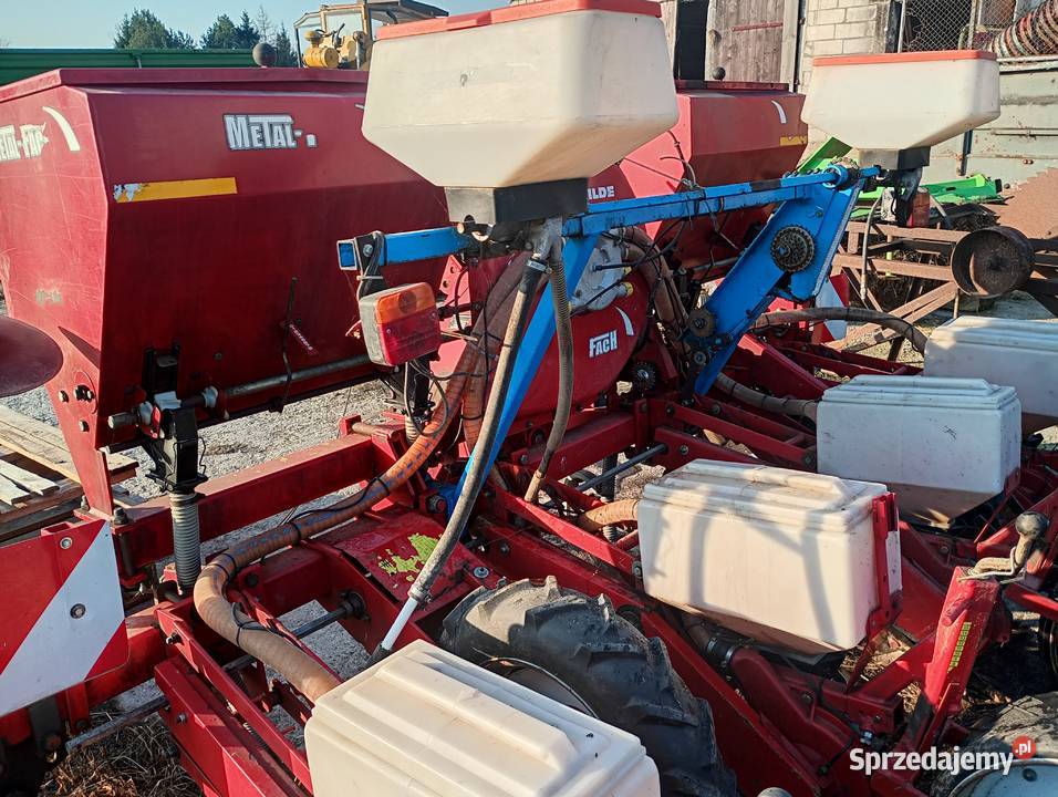 Siewnik do kukurydzy kongskilde 4rzedowy z Białystok