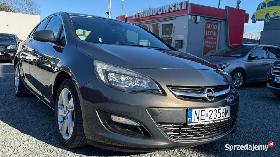 Opel Astra Benzyna Zarejestrowany Ubezpieczony J isofix Elbląg