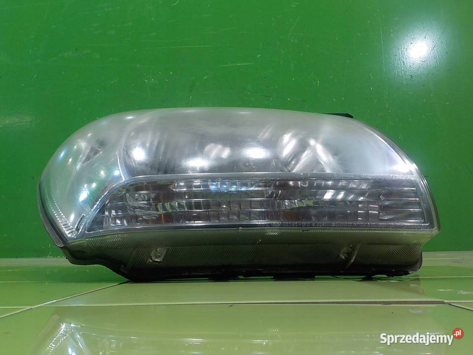 KIA SPORTAGE II 27 V6 AUT 06r 5D lampa prawa