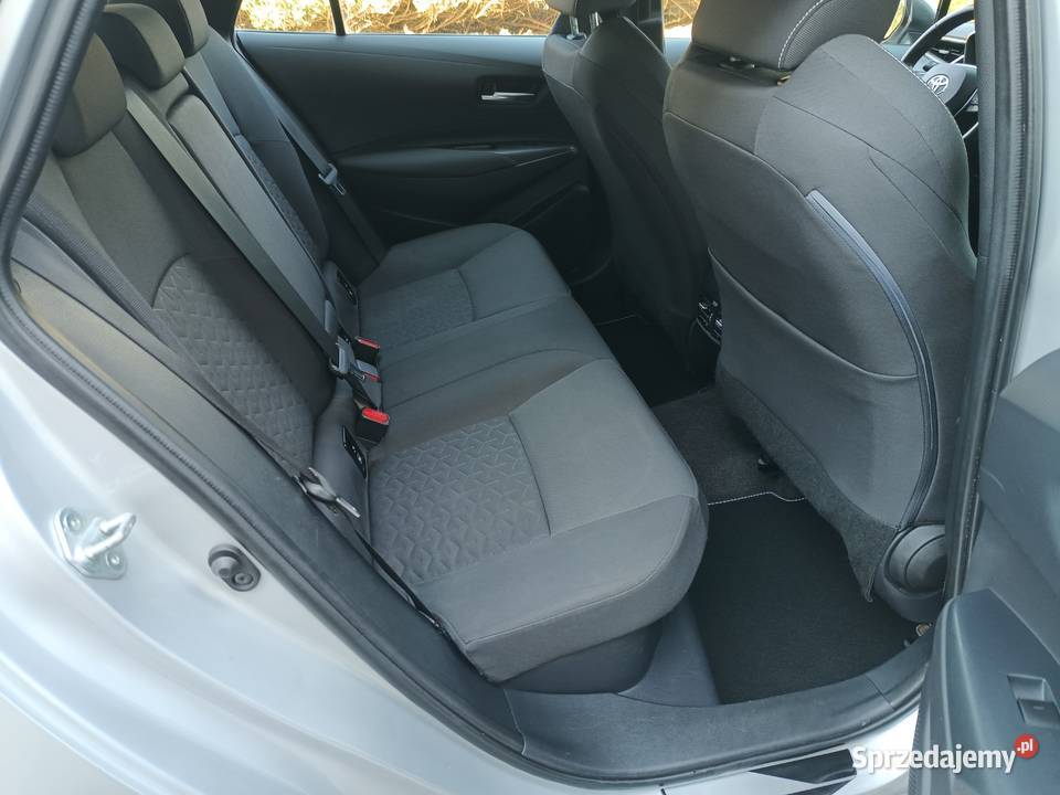 18 HYBRYDA Klimatronic NAVIGACJA AppleCar Grzane Corolla Tarnów