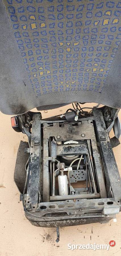 FOTEL SIEDZENIE MAN TGA NA CZĘŚCI Wyposażenie wnętrza Bieleń