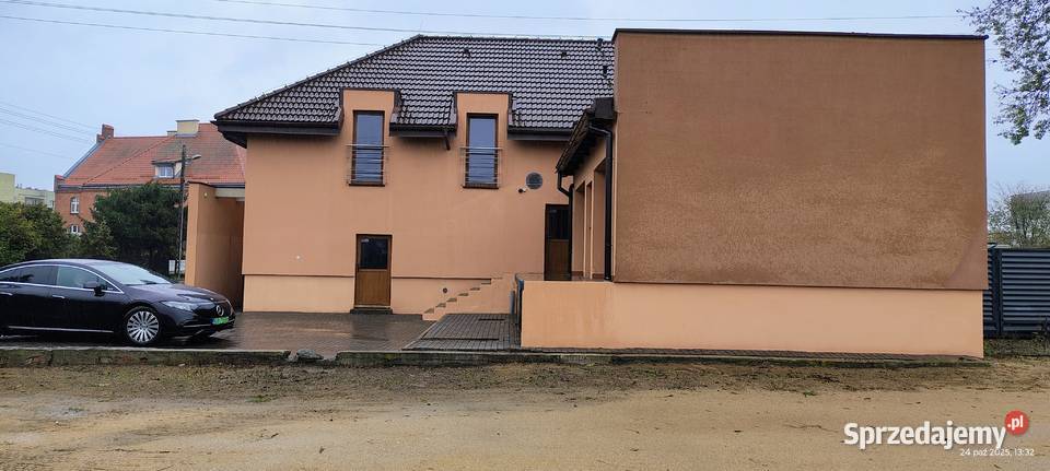 Lokal UsługowoHandlowy 650 m2DomDwie działki