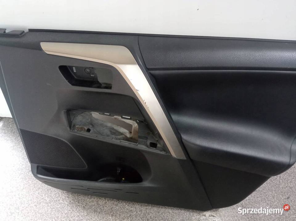 FOTELE KANAPA BOCZKI EUROPA KOMPLET Toyota RAV4 świętokrzyskie