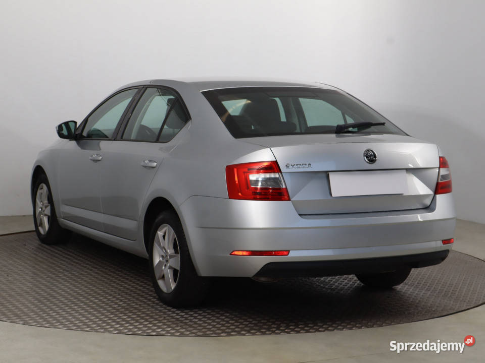 Skoda Octavia 20 TDI czujnik parkowania