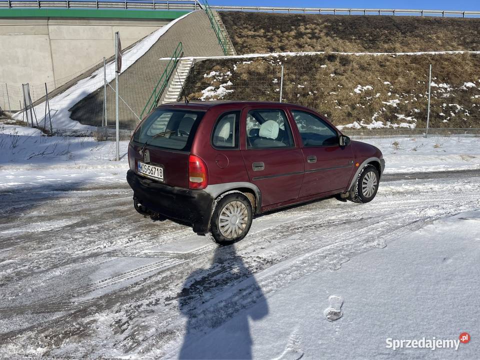 Opel Corsa B 14 benzyna Hak Aktualne Opłaty wiśniowy