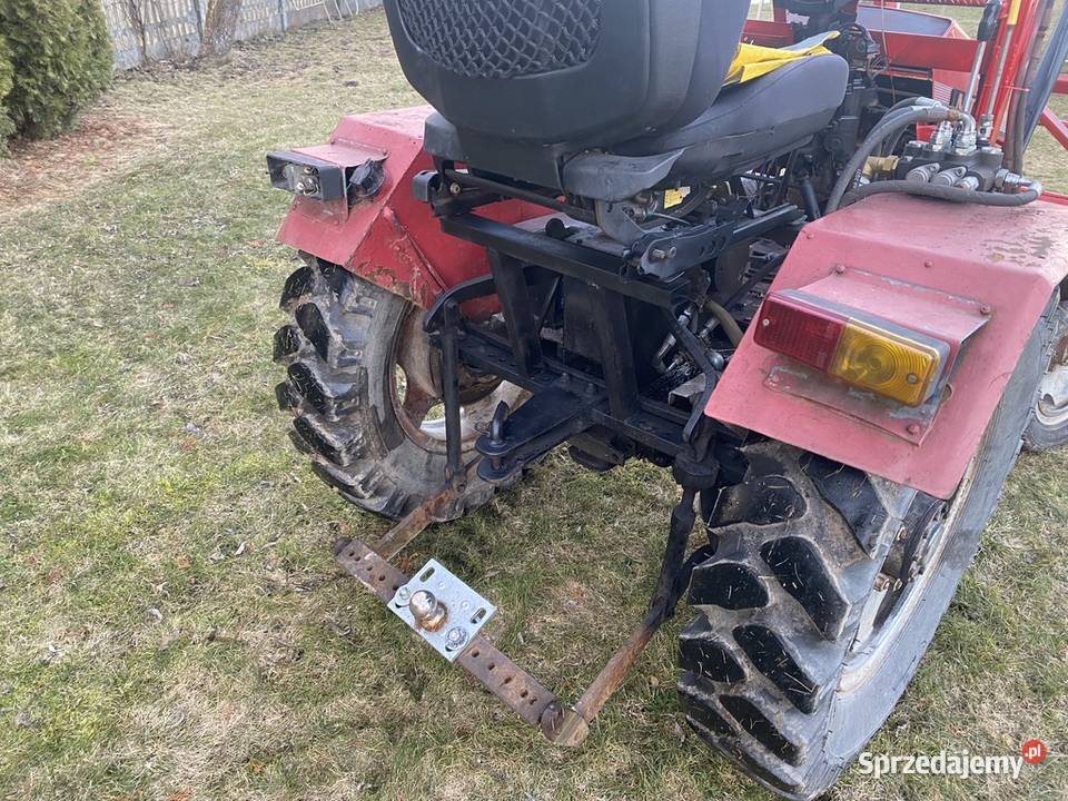 Sprzedam traktor SAM z ładowaczem podnośnik 126p Strawczyn sprzedam