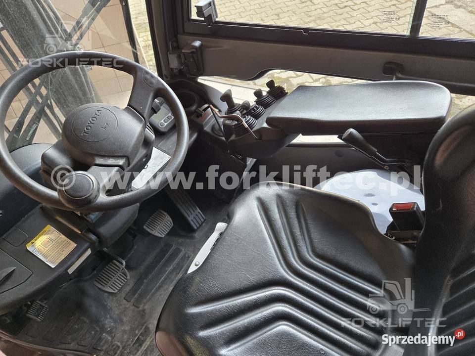 Wózek widłowy TOYOTA 8FDF15 KABINA 1800 mth Lędziny