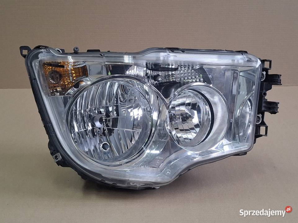 MERCEDES AROCS ANTOS REFLEKTOR PRAWY LAMPA PRAWA lubuskie