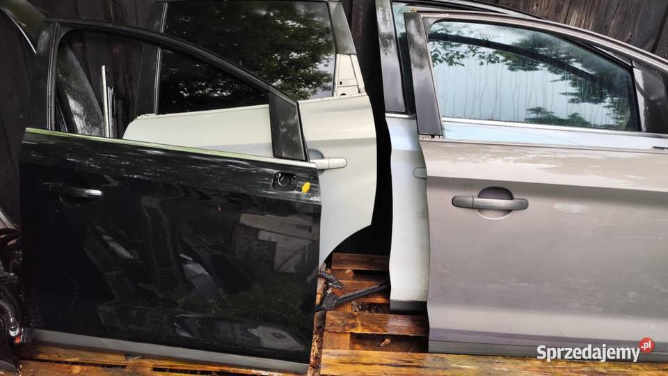 Sprzedam drzwi przednie do Ford Kuga 1 Łuków sprzedam