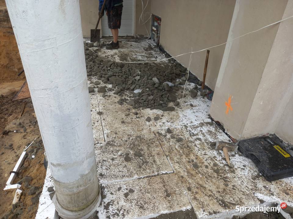 Wyburzenia kucie posadzek zrywanie papy Rozbiórki i wyburzenia Radomsko