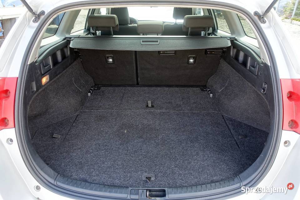 Toyota Auris 14D4D 90 1właściciel wspomaganie kierownicy Buczkowice