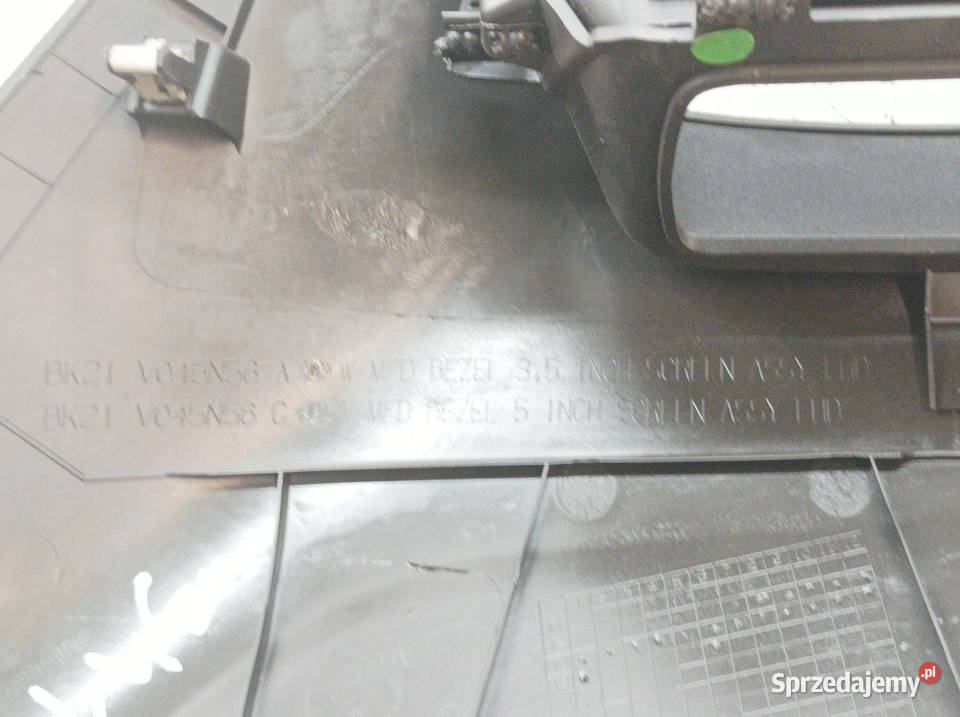 OSŁONA DESKI DASZEK WYŚWIETLACZA BK21V045N56 osobowe Osłony i zaślepki