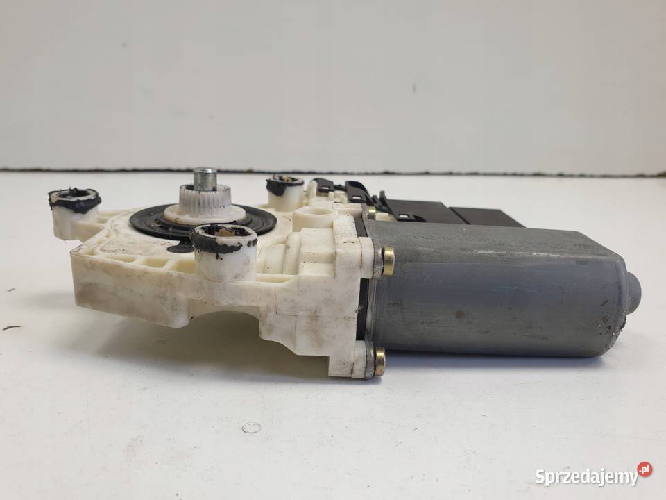 VW Golf IV 5D SILNICZEK SZYBY Prawy tył PASAŻERA osobowe Chełm