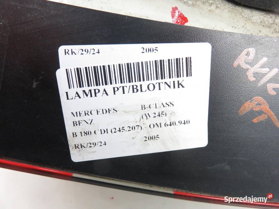 LAMPA PRAWA TYLNA MERCEDES BCLASS W245