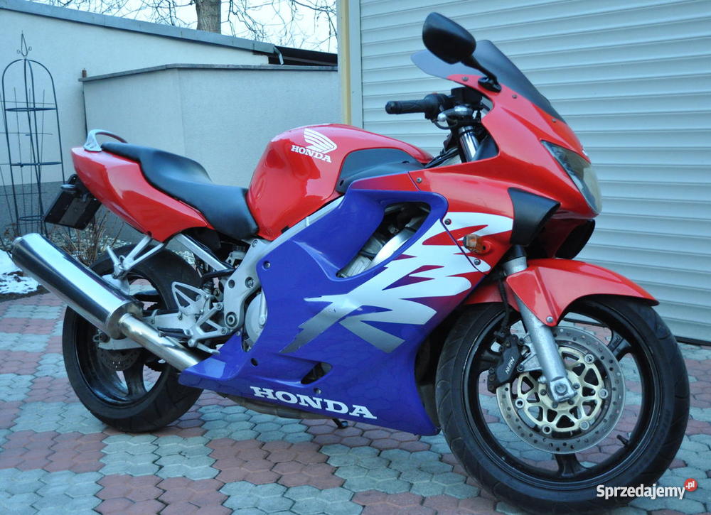 Хонда cbr f4