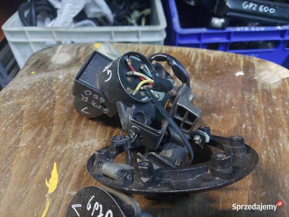 Kawasaki GPX 600 r stacyjka zamki korek Baku Stacyjki Jelenia Góra