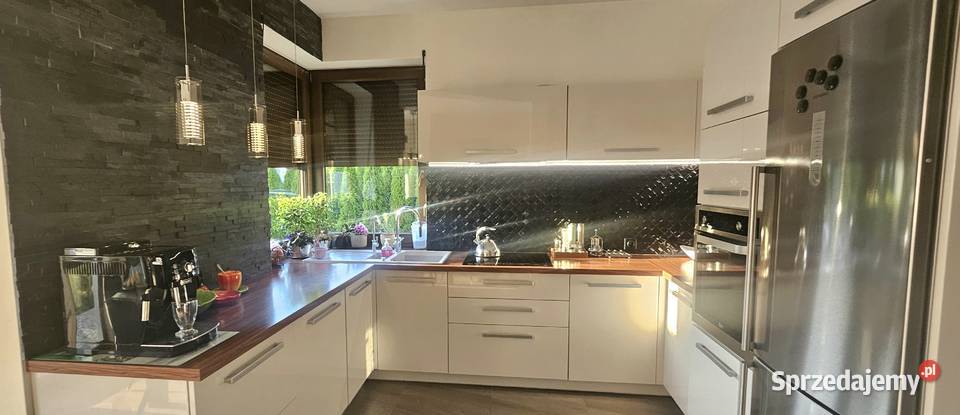 Oferuję na sprzedaż słoneczny dom plaży w wielkopolskie Ślesin