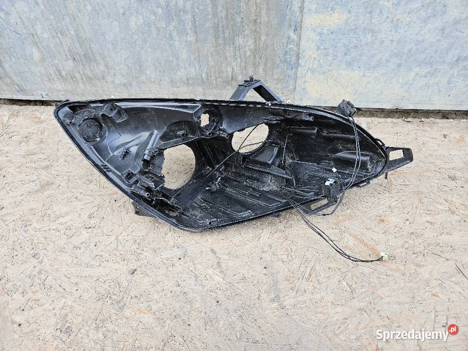 OPEL MERIVA B LIFT OBUDOWA PUSZKA LAMPY PRAWA Międzychód
