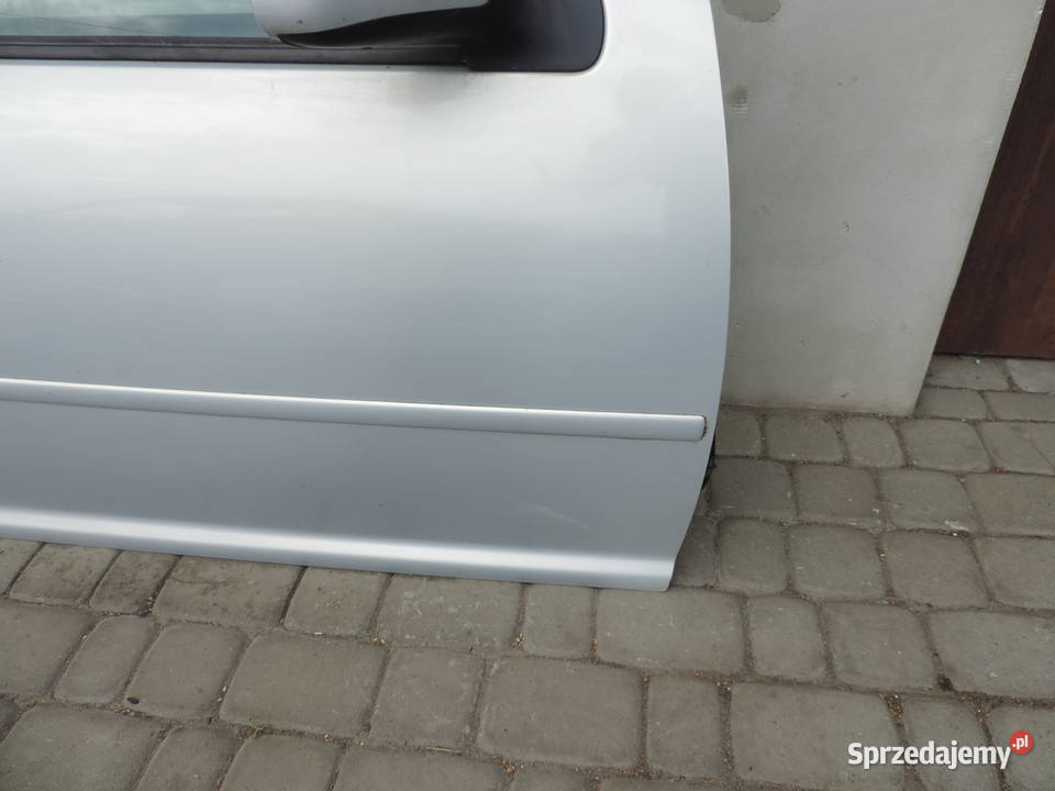 VOLKSWAGEN BORA KOMBI DRZWI PRAWY PRZÓD Rok produkcji 2001 małopolskie Nowy Sącz