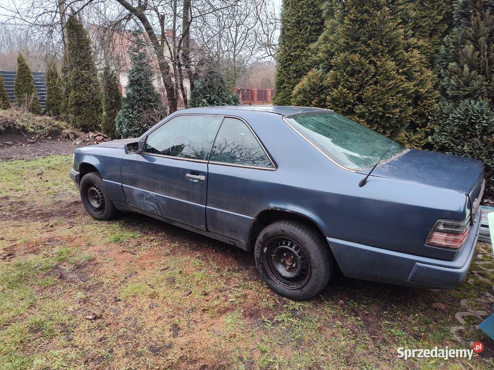 Mercedes 12423BCupe 2300cm3 W124