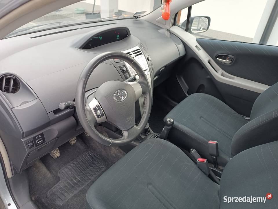 Toyota Yaris 13 VVTi małopolskie