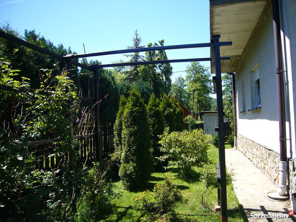 Brenna nieduży dom atrakcyjnie położony Rok budowy 2002